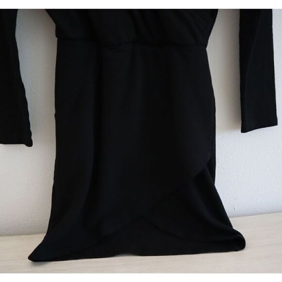 Monrow Women's Sz Small Black Supersoft Fleece Cross Over V Mini Dress - Picture 7 of 11